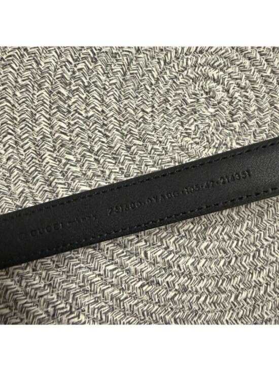 NEW Gucci Buckle Thin Leather Belt Women\'s Black 105 cm 100% Authentic